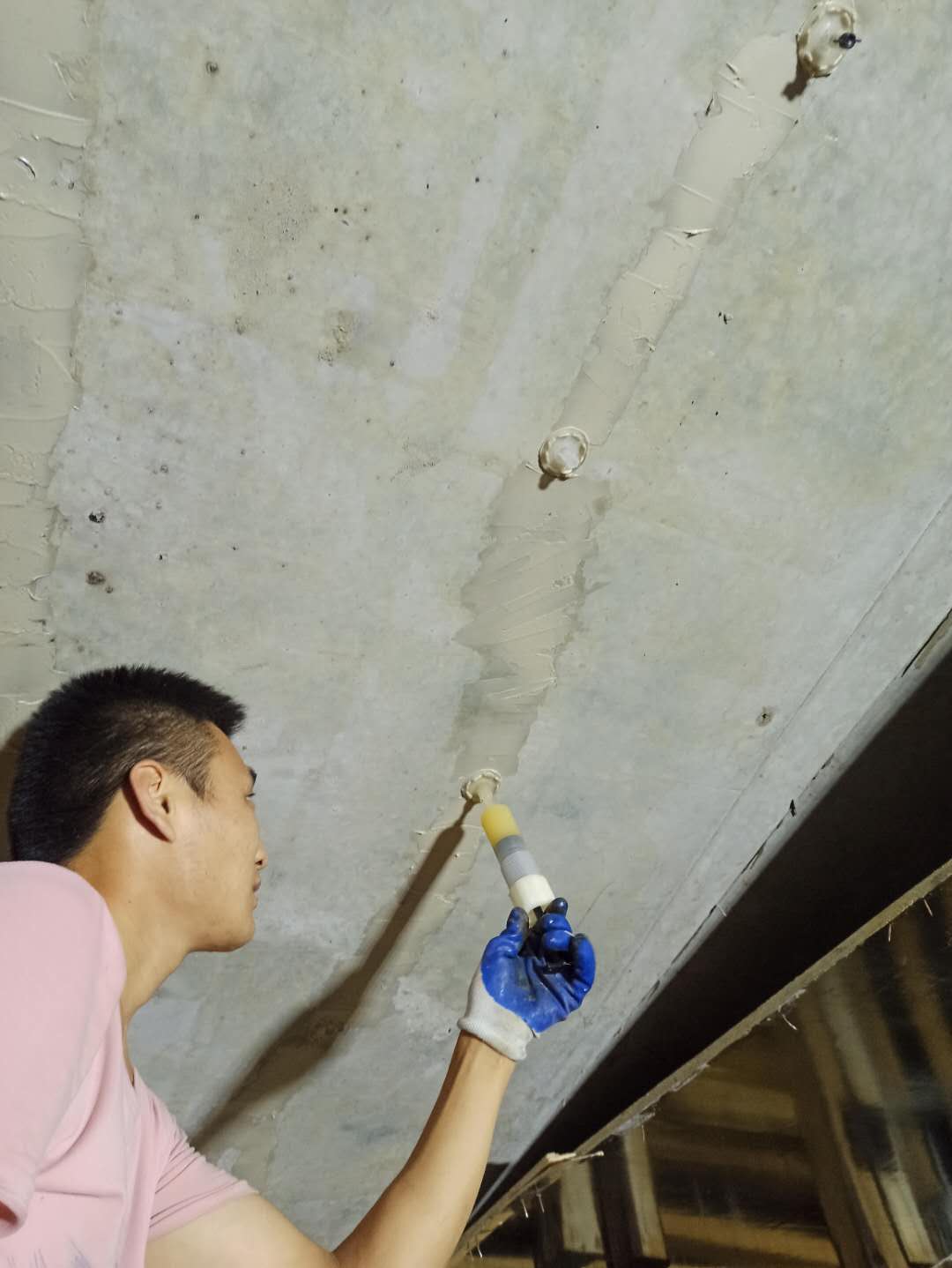 临汾房屋墙体裂缝施工方法